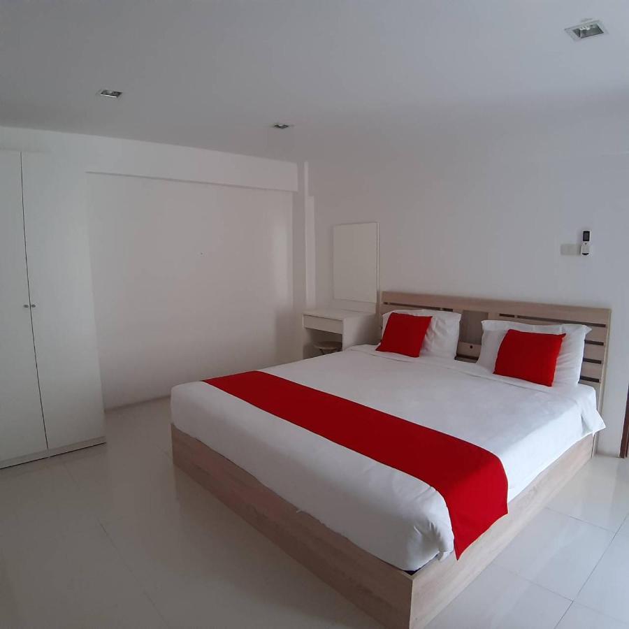 Slt Apartment Бангкок Экстерьер фото